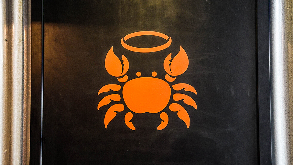 Axioo: The Holy Crab